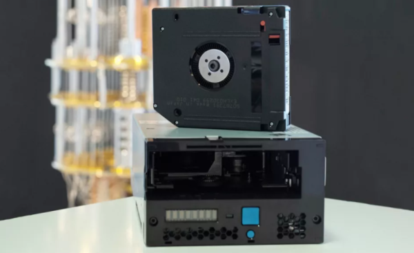 Fujifilm разрабатывает ленточный накопитель ёмкостью 1 Пбайт