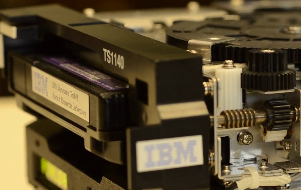 Sony и IBM анонсировали новые ленточные накопители ёмкостью до 330 Тбайт